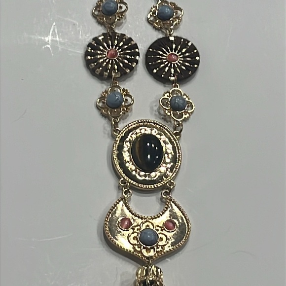 Costume Jewelry - Vintage Western Necklace - Picture 2 of 6